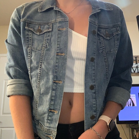 Jean jacket - Picture 2 of 9